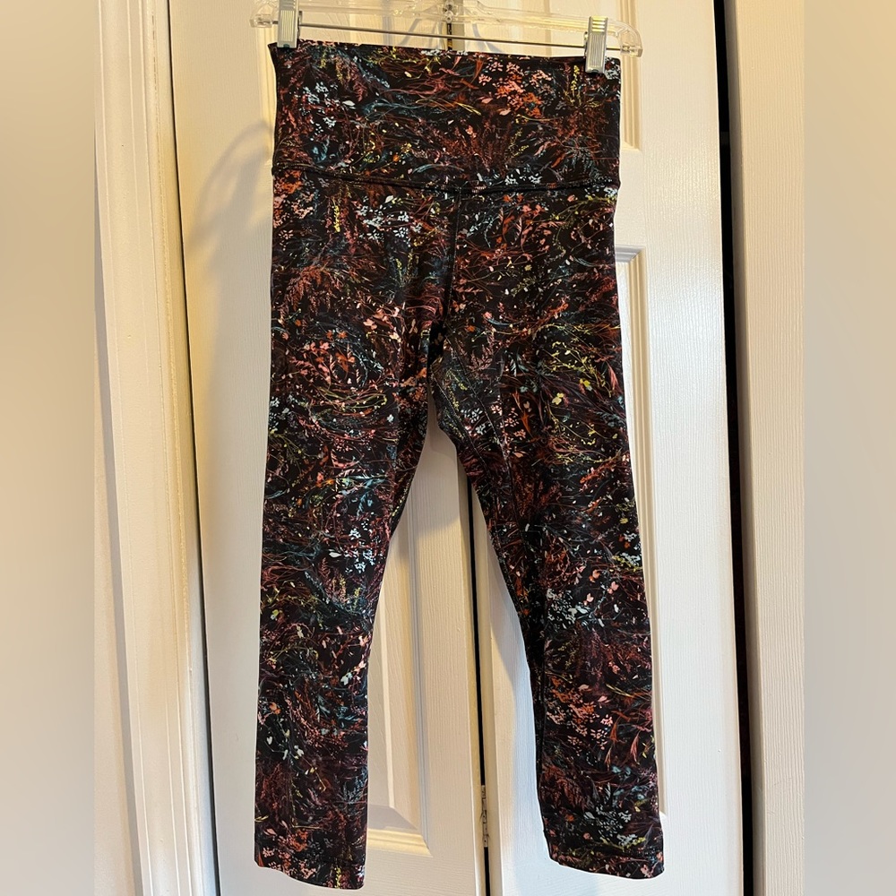 Lululemon Align Legging. Size 6. Crop 19”